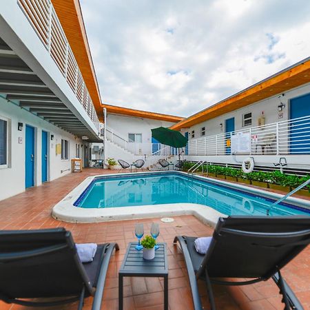 The Mariner Suites #22 - Beachfront Studio Hollywood Dış mekan fotoğraf